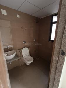 Bathroom Image of 1750 Sq.ft 3 BHK Apartment / Flat for sale in Sthapatya Bliss, Shilaj Ahmedabad for Rs. 9200000