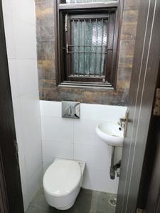 Common Bathroom Image of 1100 Sq.ft 3 BHK Builder Floor for sale in Surya Lavish Floor, Sector 8 Dwarka New Delhi for Rs. 15500000