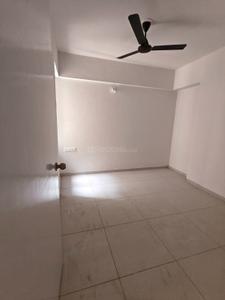 Bedroom Image of 1060 Sq.ft 2 BHK Apartment / Flat for rent in Zaveri Palash Homes, Sarkhej Ahmedabad for Rs. 20000