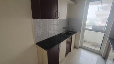 Kitchen Image of 950 Sq.ft 2 BHK Apartment / Flat for rent in Pinnacle D Dreams, Nipania Indore for Rs. 23000