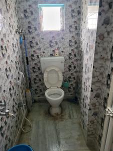 Bathroom Image of 720 Sq.ft 2 BHK Apartment / Flat for sale in Beliaghata Kolkata for Rs. 4500000