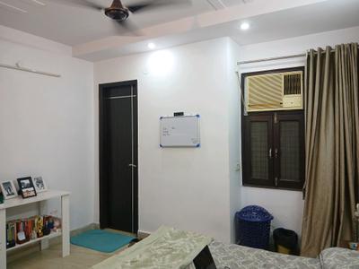 Bedroom Image of 1000 Sq.ft 2 BHK Builder Floor for rent in Tagore Garden Extension New Delhi for Rs. 40000