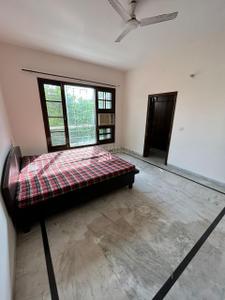 Bedroom Image of 2500 Sq.ft 4 BHK Builder Floor for rent in Shaheed Bhagat Singh Nagar Ludhiana for Rs. 35000