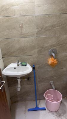 Image of 1250 Sq.ft 2 BHK Apartment / Flat for rent in Rajshree Heights, Amraiwadi, Ahmedabad for Rs. 20500