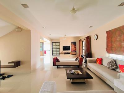 Hall Image of 4200 Sq.ft 4 BHK Penthouse for sale in Baner Pune for Rs. 55000000