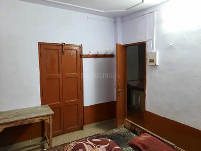 Bedroom Image of 150 Sq.ft 1 RK Apartment / Flat for rent in Hazratganj Lucknow for Rs. 5000