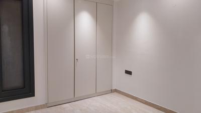 Bedroom Image of 3000 Sq.ft 4 BHK Builder Floor for rent in Safdarjung Enclave New Delhi for Rs. 250000