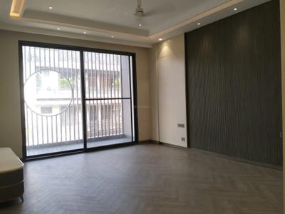 Bedroom Image of 8100 Sq.ft 4 BHK Builder Floor for sale in Model Town New Delhi for Rs. 110000000