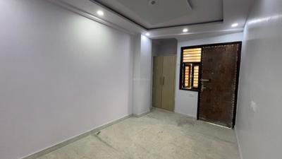Bedroom Image of 1200 Sq.ft 4 BHK Apartment / Flat for sale in Sector 4 Rohini New Delhi for Rs. 6000000