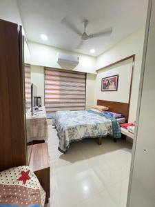 Bedroom Image of 680 Sq.ft 2 BHK Apartment / Flat for sale in Empire Valencia, Borivali West Mumbai for Rs. 17000000