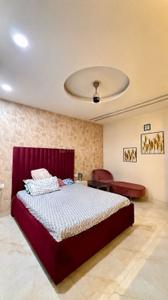 Bedroom Image of 1450 Sq.ft 4 BHK Builder Floor for sale in Mayur Vihar Phase 1 New Delhi for Rs. 14500000