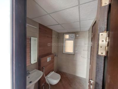 Bathroom Image of 1750 Sq.ft 3 BHK Apartment / Flat for rent in ACE Parkway, Sector 150 Noida for Rs. 46000