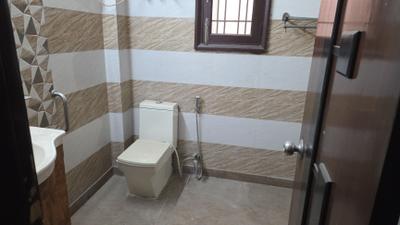 Image of 4400 Sq.ft 4.5 BHK Apartment / Flat for sale in Rajouri Garden, New Delhi for Rs. 60000000