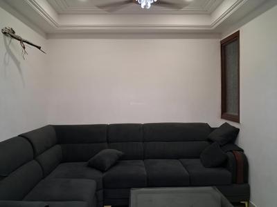 Living Room Image of 1750 Sq.ft 4 BHK Apartment / Flat for sale in JMD Siddhi Vinayak, Sector 73 Noida for Rs. 8300000