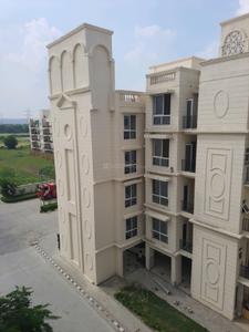 Building Image of 950 Sq.ft 2 BHK Builder Floor for sale in Signature Global Park 2 And 3, Sector 36 Sohna for Rs. 6500000
