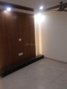 Bedroom Image of 900 Sq.ft 2 BHK Apartment / Flat for rent in Lajpat Nagar New Delhi for Rs. 40000
