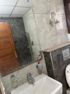 Bathroom Image of 904 Sq.ft 2 BHK Apartment / Flat for sale in Gillco Palms, Sector 115 Mohali for Rs. 5490000
