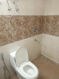 Bathroom Image of 350 Sq.ft 1 RK Independent House for rent in DLF Phase 3 Gurgaon for Rs. 19000