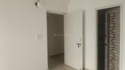 Bedroom Image of 1700 Sq.ft 3 BHK Apartment / Flat for sale in Cosmos Golden Heights, Crossings Republik Ghaziabad for Rs. 10800000
