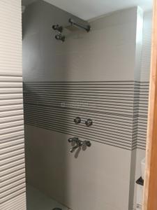 Bathroom Image of 1450 Sq.ft 3 BHK Apartment / Flat for rent in Alaknanda New Delhi for Rs. 65000