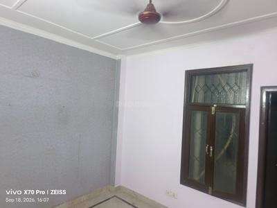 Bedroom Image of 550 Sq.ft 1 BHK Builder Floor for rent in Sant Nagar New Delhi for Rs. 23000
