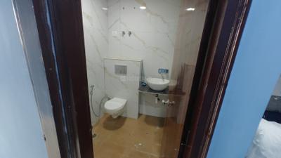 Bathroom Image of 550 Sq.ft 1 BHK Apartment / Flat for sale in Paradise Homes, Sector 73 Noida for Rs. 2500000