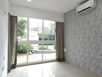 Bedroom Image of 935 Sq.ft 3 BHK Apartment / Flat for sale in Raunak Centrum, Chembur Mumbai for Rs. 28000000
