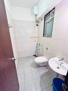 Image of 900 Sq.ft 2 BHK Apartment / Flat for sale in Amanora Future Towers, Hadapsar, Pune for Rs. 12800000