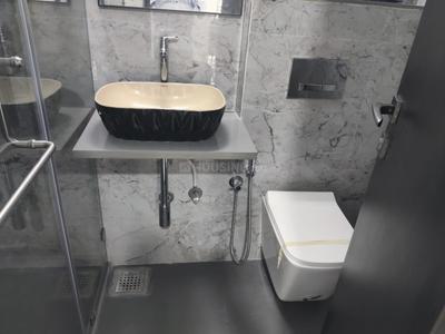 Bathroom Image of 650 Sq.ft 2 BHK Apartment / Flat for sale in Vile Parle East Mumbai for Rs. 21000000