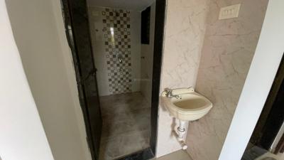 Bathroom Image of 580 Sq.ft 1 BHK Apartment / Flat for sale in GK Krishna Pride, Kalyan West Kalyan for Rs. 3900000