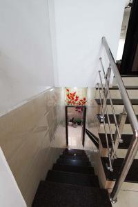 Image of 1305 Sq.ft 4 BHK Apartment / Flat for sale in Maninagar, Ahmedabad for Rs. 9800000
