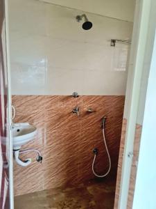 Bathroom Image of 1100 Sq.ft 3 BHK Apartment / Flat for sale in Narendrapur Kolkata for Rs. 4200000