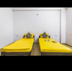 Bedroom Image of Mayank pg  in Sector 38, Gurgaon