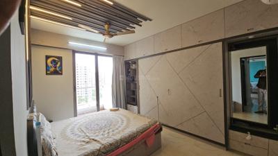 Bedroom Image of 1180 Sq.ft 2 BHK Apartment / Flat for sale in Swagat Pelican, Sargasan Gandhinagar for Rs. 6100000