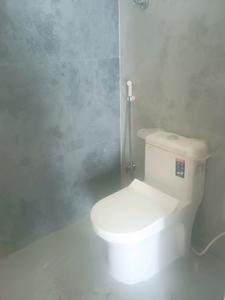 Common Bathroom Image of 1360 Sq.ft 2 BHK Apartment / Flat for sale in Dullapally Hyderabad for Rs. 6120000