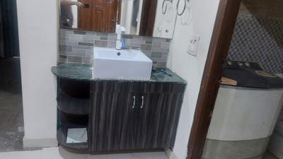 Bathroom Image of 1000 Sq.ft 2 BHK Independent House for rent in Mithapur New Delhi for Rs. 14000