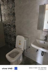 Bathroom Image of 900 Sq.ft 3 BHK Apartment / Flat for rent in Alcove New Kolkata Sangam, Serampore Hooghly for Rs. 20000