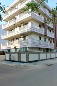 Image of 450 Sq.ft 1 RK Independent House for rent in Sector 57, Gurgaon for Rs. 26000