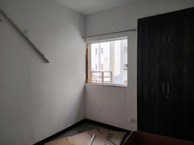 Bedroom Image of 1350 Sq.ft 3 BHK Apartment / Flat for sale in Paras Tierea, Sector 137 Noida for Rs. 10800000
