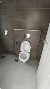 Bathroom Image of 756 Sq.ft 2 BHK Apartment / Flat for sale in Pittie Antariksh Ace, Bandra East Mumbai for Rs. 28500000
