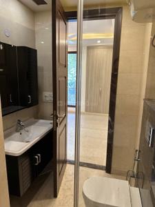 Bathroom Image of 2400 Sq.ft 3 BHK Builder Floor for sale in Panchsheel Enclave New Delhi for Rs. 80000000