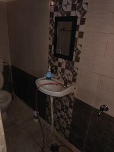 Image of 550 Sq.ft 2 BHK Builder Floor for rent in Mayur Vihar Phase 1, New Delhi for Rs. 20500