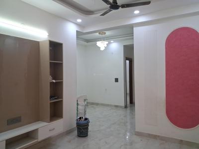 Living Room Image of 1350 Sq.ft 3 BHK Apartment / Flat for sale in Sector 73 Noida for Rs. 4991000