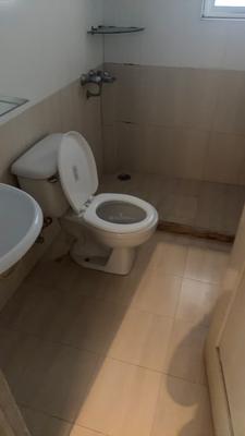 Bathroom Image of 900 Sq.ft 1 BHK Apartment / Flat for rent in Hiranandani Flora, Hiranandani Estate Thane for Rs. 33000