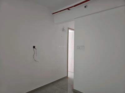 Living Room Image of 610 Sq.ft 1 BHK Apartment / Flat for rent in Spring Glory Apartment, Kharadi Pune for Rs. 25000