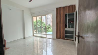 Bedroom Image of 1490 Sq.ft 2.5 BHK Apartment / Flat for rent in Panchsheel Wellington, Crossings Republik Ghaziabad for Rs. 22500