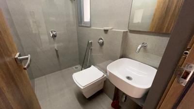 Image of 960 Sq.ft 3 BHK Apartment / Flat for sale in Ghatkopar East, Mumbai for Rs. 28000000