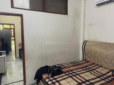 Bedroom Image of 800 Sq.ft 2 BHK Builder Floor for sale in Rajouri Garden New Delhi for Rs. 9000000