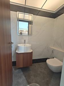 Bathroom Image of 1524 Sq.ft 3 BHK Apartment / Flat for sale in Sanjay Le Skylark, Karve Nagar Pune for Rs. 19000000