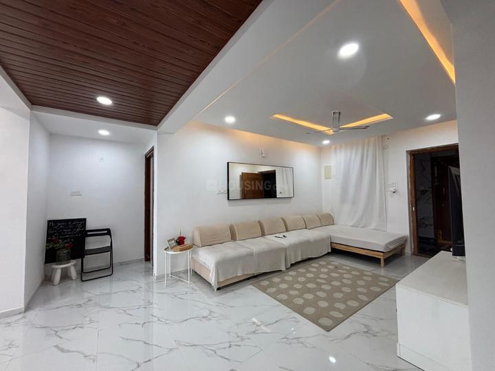 Golden lakeway Main Image 1